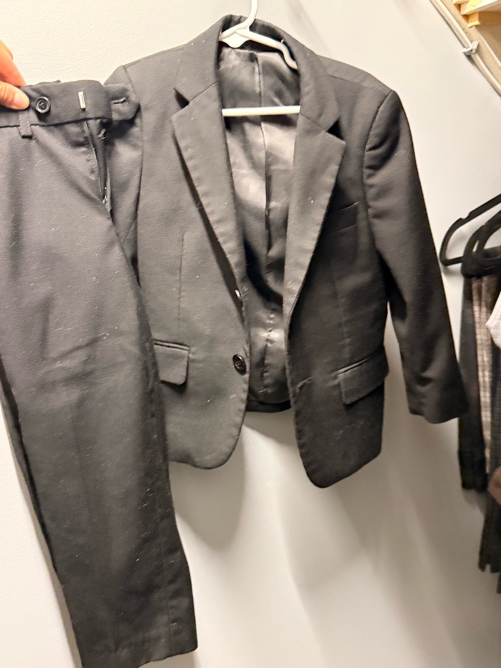 Men's Black Two-Piece Suit Jacket & Pants